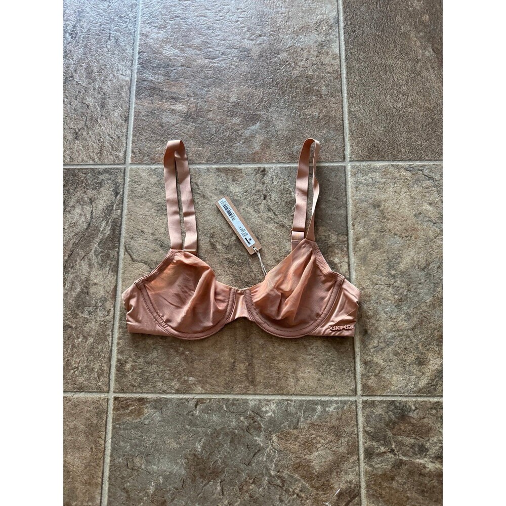 Skims No Show Molded Unlined Balconette Bra Ochre 32B